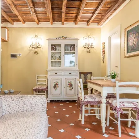 Apartment Romantic