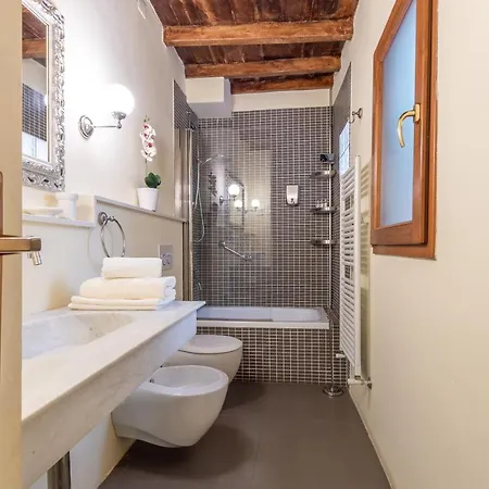 Romantic Apartment Florence