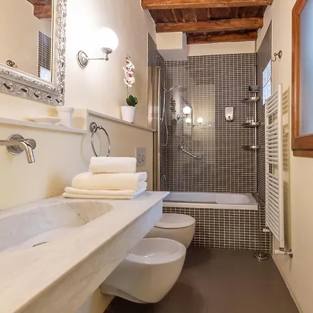 Romantic Apartment Florence