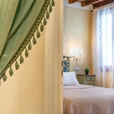 Apartment Romantic Florence